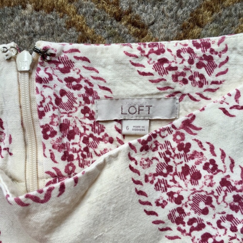 LOFT Ivory Raspberry Paisley Linen Skirt, Size 6 - Picture 4 of 6
